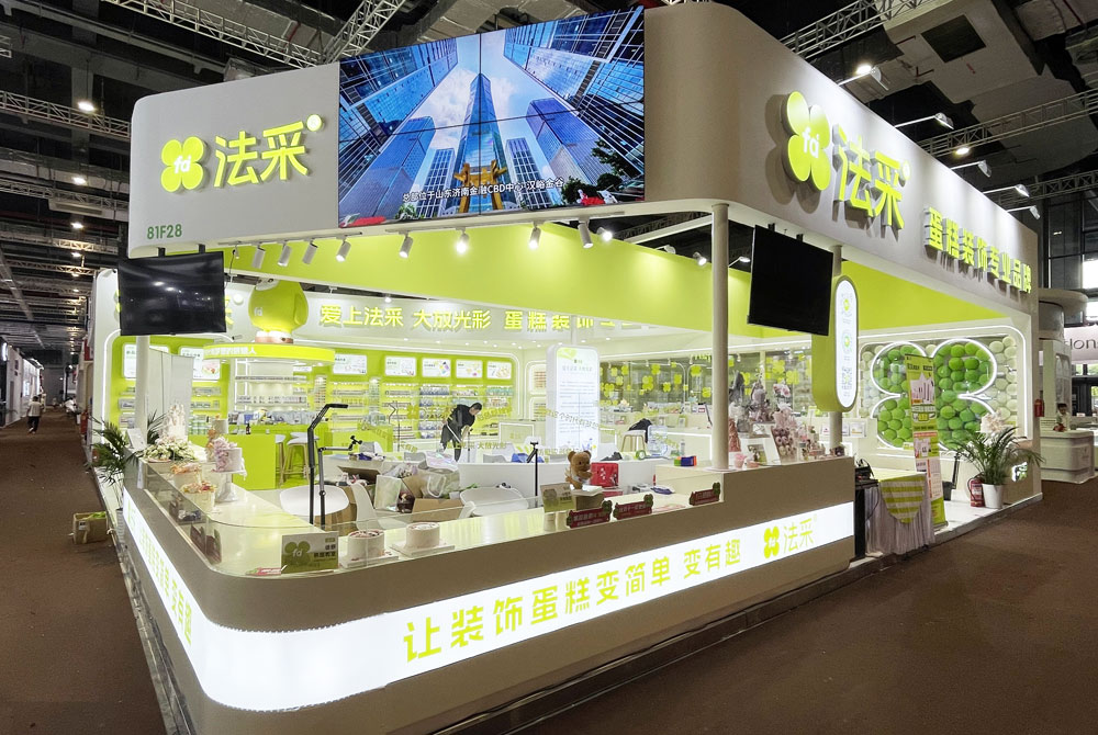 如何通過展位設計來提升品牌形象和吸引潛在客戶？